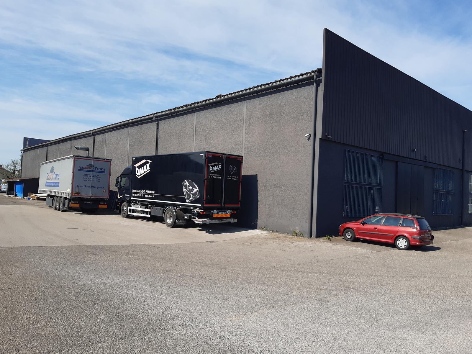 Industriel/Logistique dans Saint-Bonnet-de-Mure à vendre Photo de l’immeuble– Image 1 sur 5