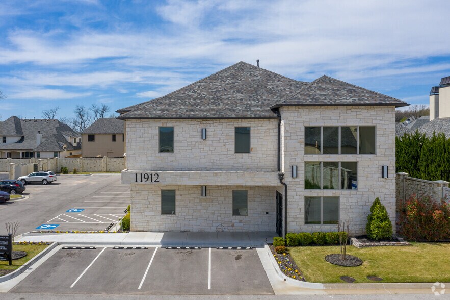 11912 S Norwood Ave, Tulsa, OK à louer - Photo de l’immeuble – Image 2 sur 12