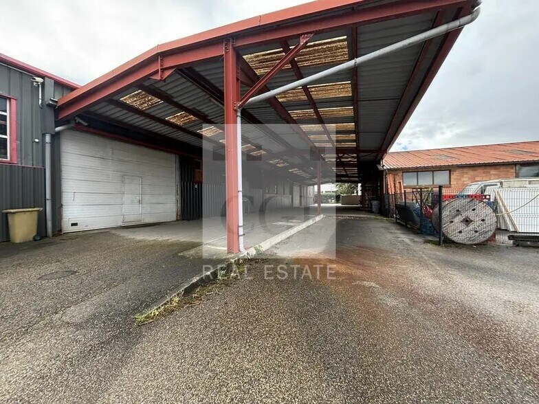 Local d'activités dans Civrieux-d'Azergues à vendre - Photo de l’immeuble – Image 2 sur 24