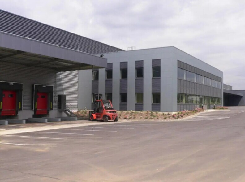Bureau dans Brétigny-sur-Orge à louer - Photo de l’immeuble – Image 1 sur 10