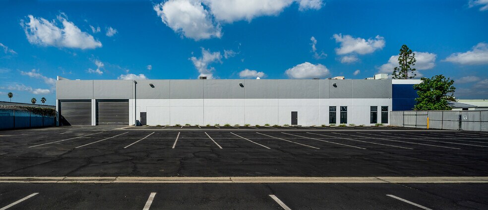 11804 Wakeman St, Santa Fe Springs, CA à louer - Photo de l’immeuble – Image 3 sur 15