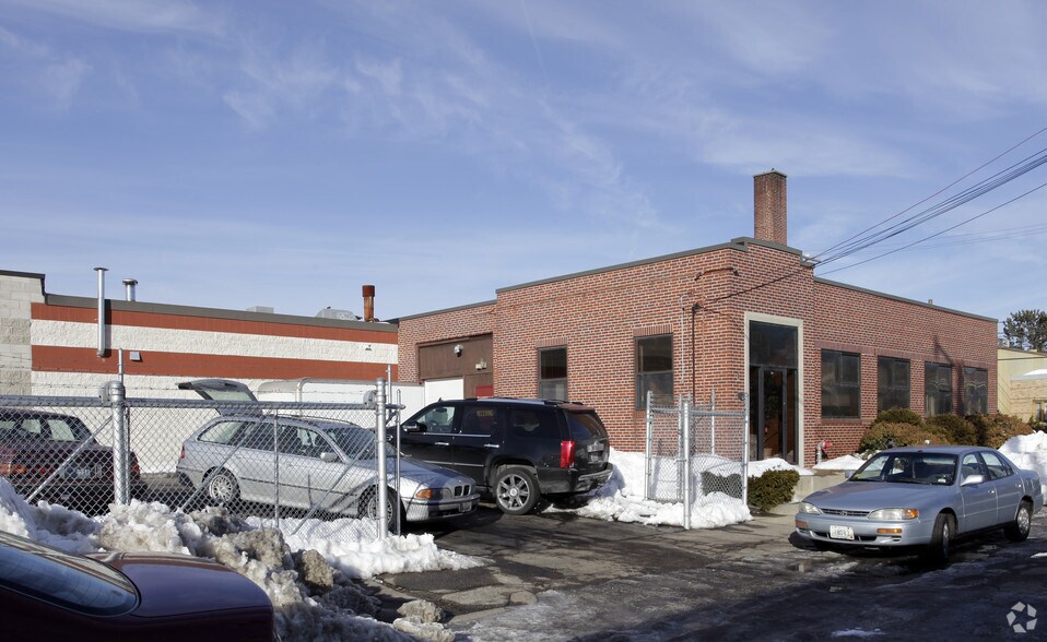 189 Georgia Ave, Providence, RI à louer - Photo de l’immeuble – Image 2 sur 5