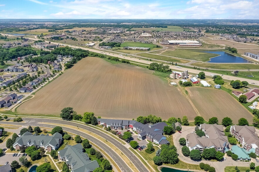 2355 McCoy Rd, Sun Prairie, WI à vendre - Aérien – Image 1 sur 13