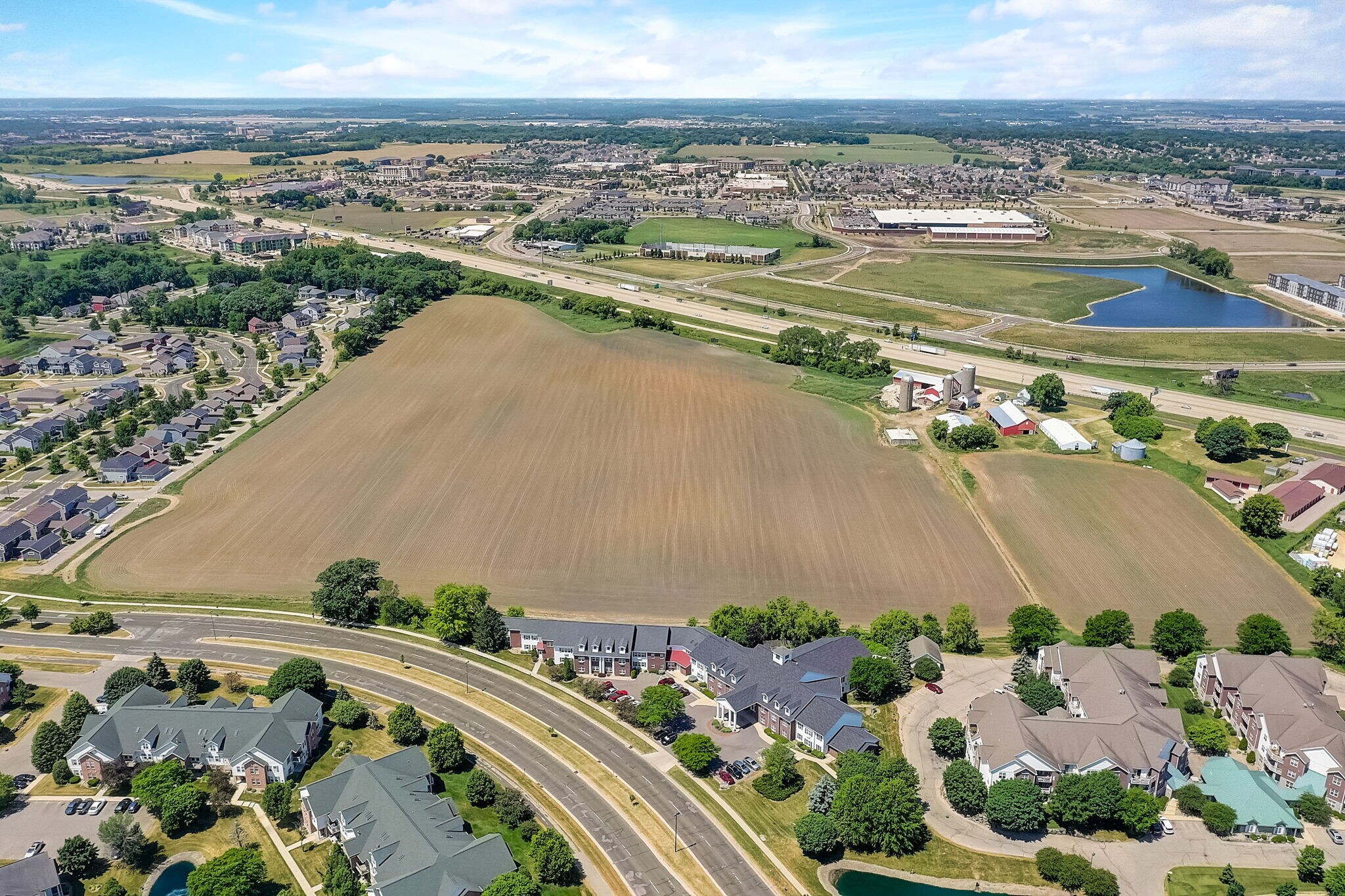 2355 McCoy Rd, Sun Prairie, WI à vendre Aérien– Image 1 sur 14