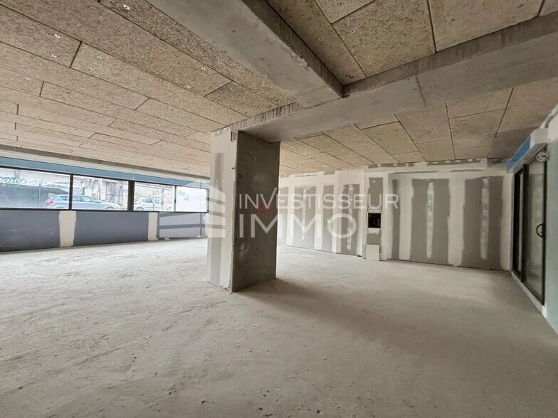 Local commercial dans Pomponne à louer - Photo de l’immeuble – Image 3 sur 8