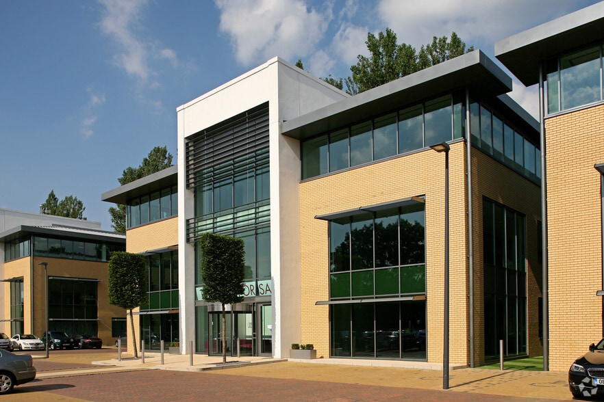 Chiltern Hl, Gerrards Cross à louer - Photo principale – Image 1 sur 4