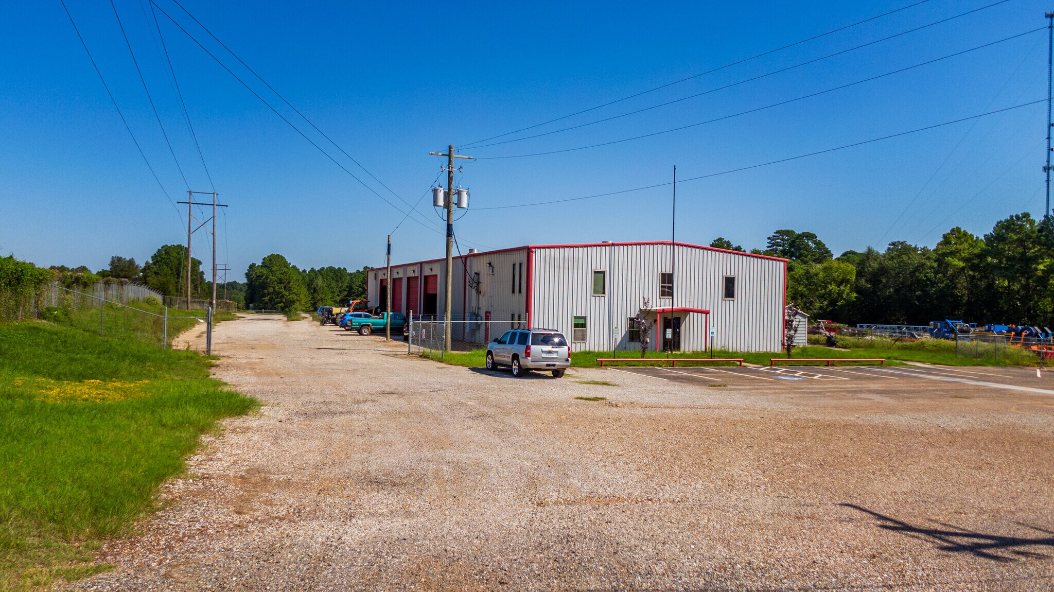 2103 E SH 31, Kilgore, TX à louer Photo principale– Image 1 sur 36