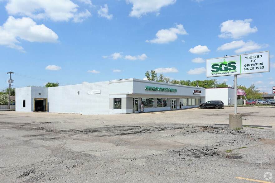 5716 S Pennsylvania Ave, Lansing, MI à louer - Photo principale – Image 1 sur 4