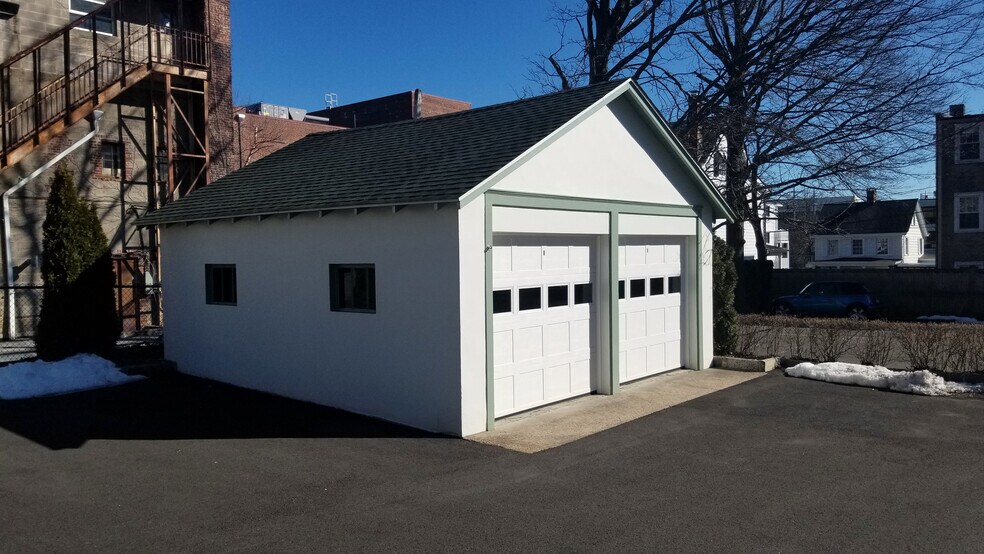 37 Arch St, Greenwich, CT à louer - Photo de l’immeuble – Image 2 sur 3