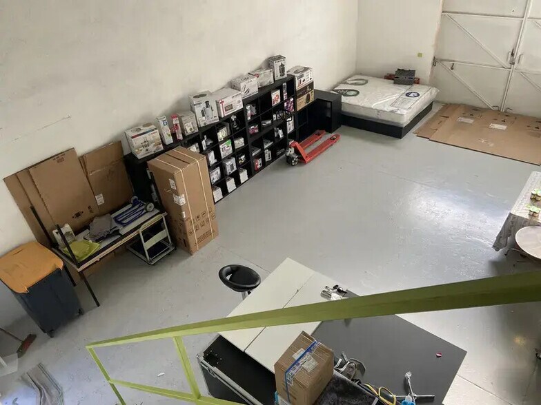 530 Avenue Des Templiers, Aubagne à louer - Photo de l’immeuble – Image 3 sur 5