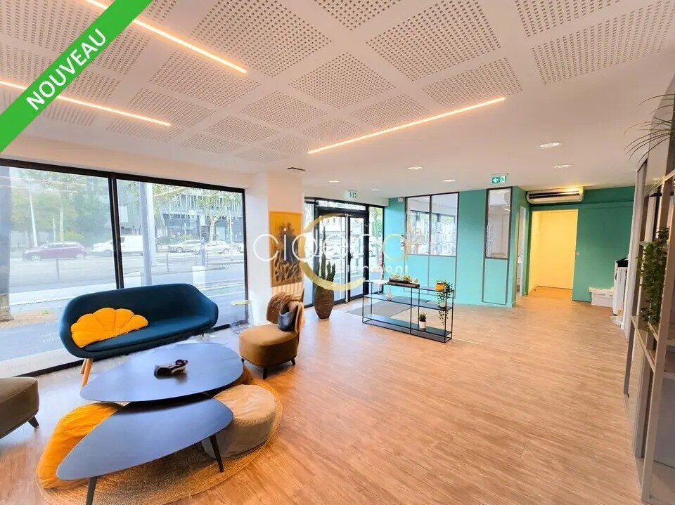 Bureau dans Clermont-Ferrand à louer Photo intérieure– Image 1 sur 8