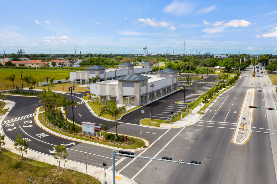 1400-1420 NE 8th St, Homestead, FL à louer - Photo de l’immeuble – Image 1 sur 6