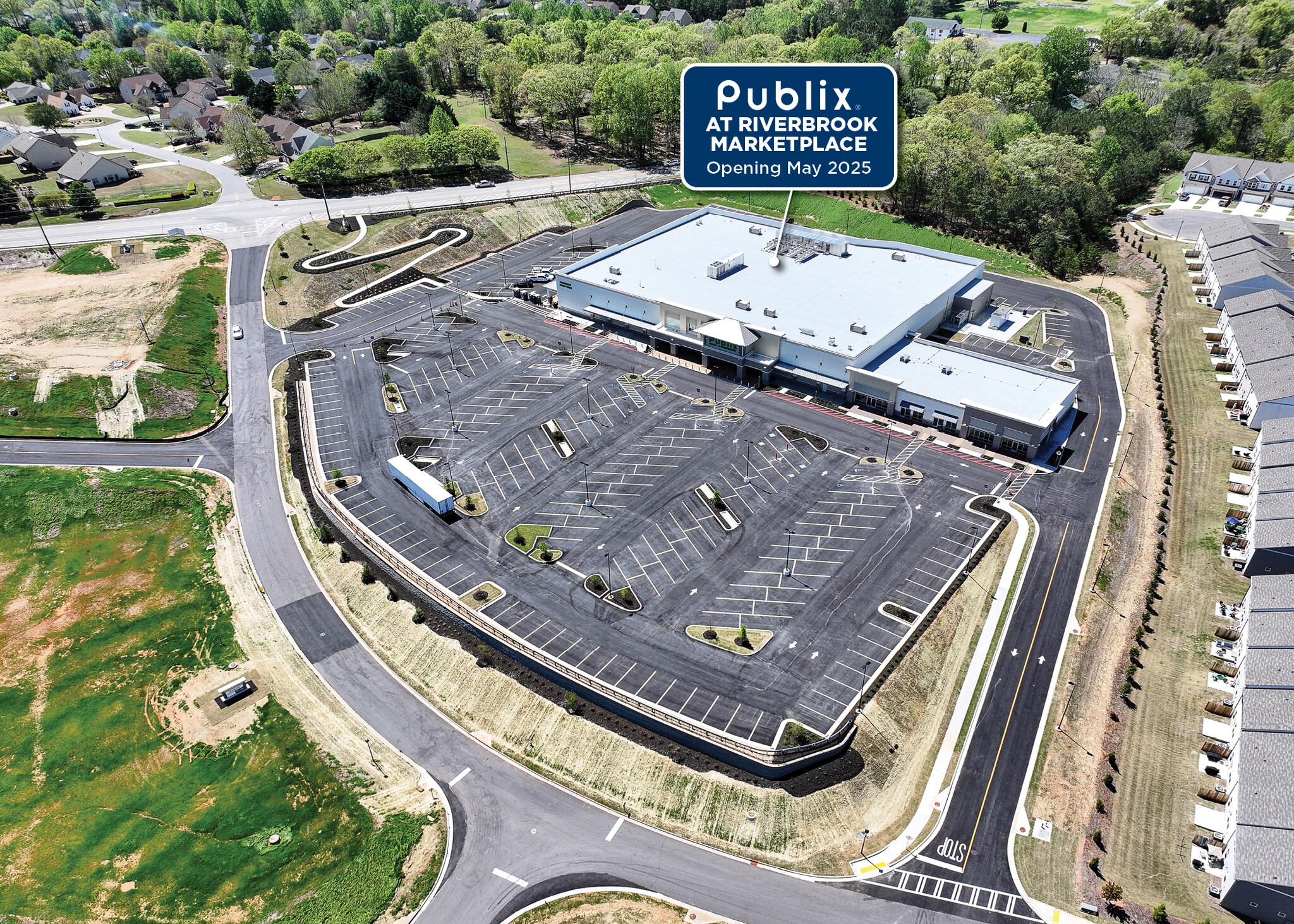 3911 Thompson Bridge Rd, Gainesville, GA à louer Photo principale– Image 1 sur 3