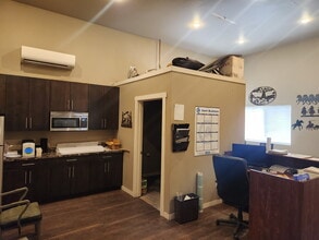 514 E 46th St, Garden City, ID à louer Photo intérieure– Image 1 sur 2