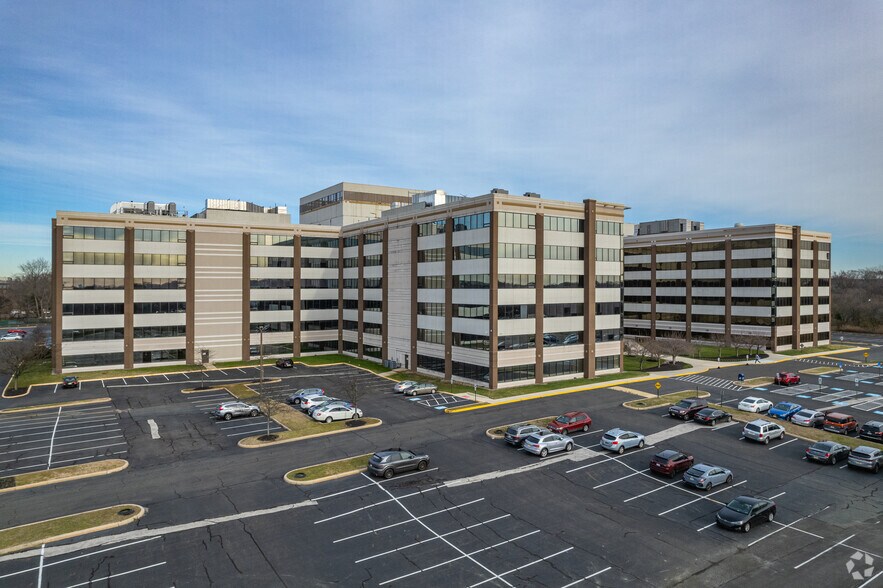 3 Executive Campus, Cherry Hill, NJ à louer - Photo de l’immeuble – Image 2 sur 9