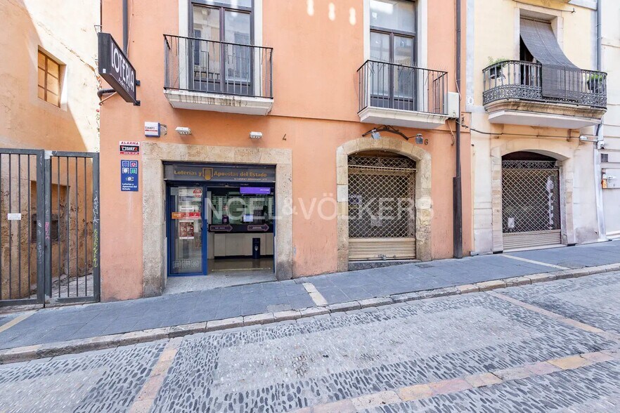Immeuble residentiel dans Tarragona, Tarragona à vendre - Photo de l’immeuble – Image 1 sur 9