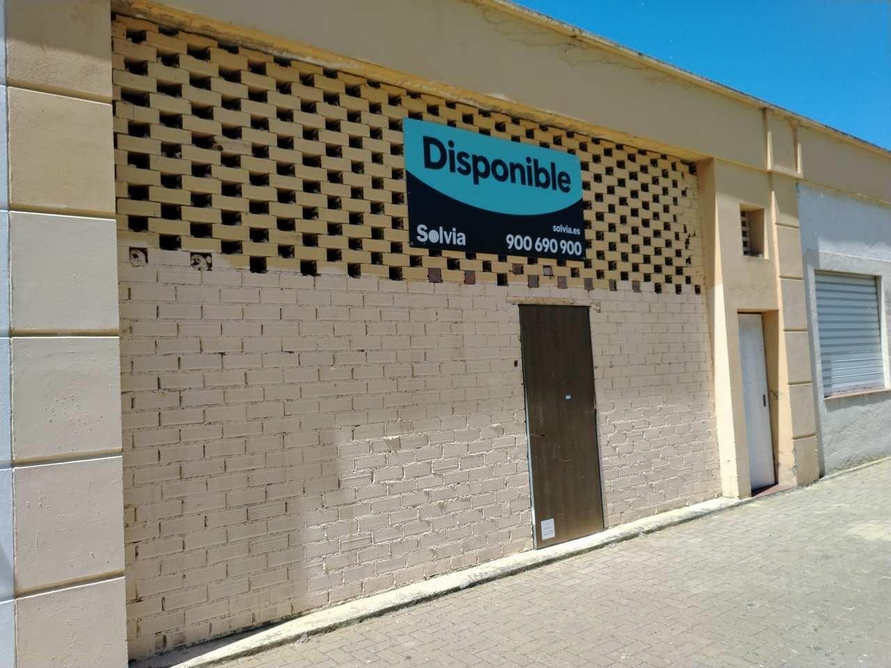 Local commercial dans Algeciras, Cádiz à vendre Photo de l’immeuble– Image 1 sur 10