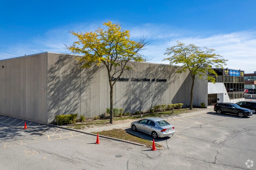 60 E Beaver Creek Rd, Richmond Hill, ON à louer - Photo de l’immeuble – Image 3 sur 4