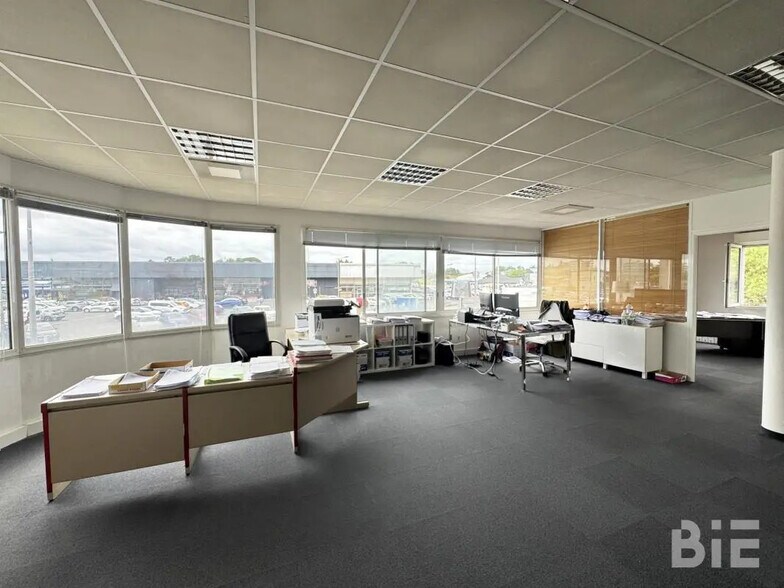 Bureau dans Mérignac à vendre - Photo de l’immeuble – Image 3 sur 5
