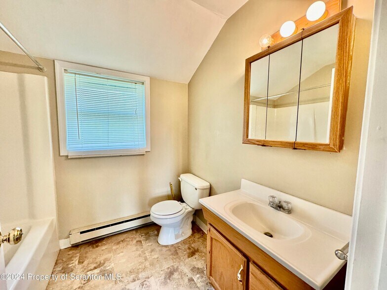 15927 Route 40, Fleetville, PA à vendre - Photo de l’immeuble – Image 2 sur 32