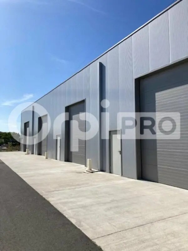 Plus de détails pour Industriel/Logistique à louer