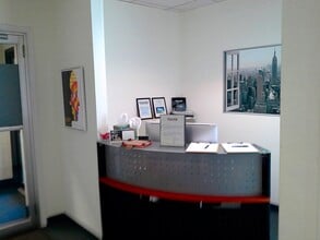 18 Bank St, Summit, NJ à louer Photo intérieure– Image 2 sur 10