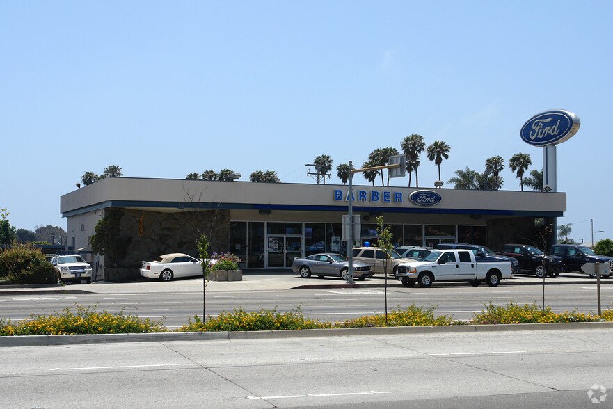 3440 E Main St, Ventura, CA à louer - Photo de l’immeuble – Image 3 sur 24