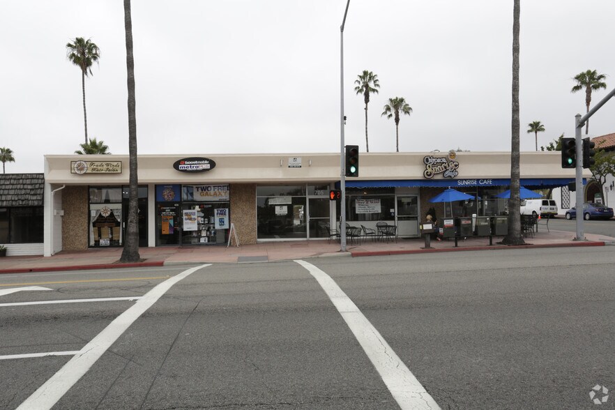 700-709 N El Camino Real, San Clemente, CA à louer - Photo de l’immeuble – Image 3 sur 4