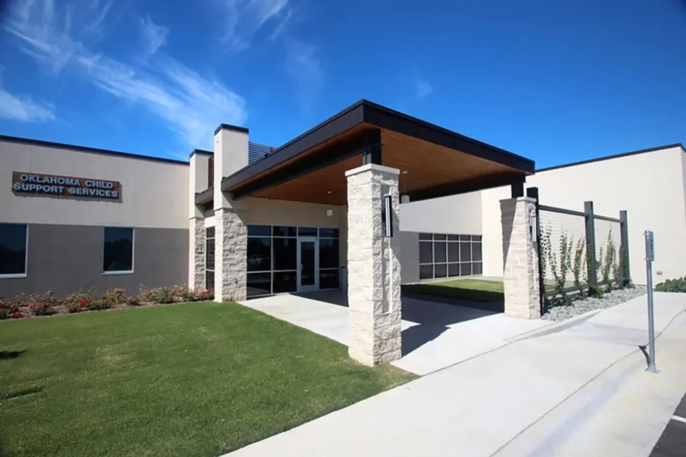 410 Travertine, Ardmore, OK à vendre Photo de l’immeuble– Image 1 sur 16