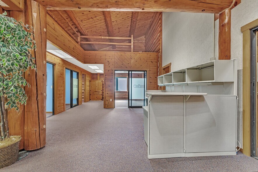 525 Highway 10 S, Saint Cloud, MN à louer - Photo de l’immeuble – Image 3 sur 7