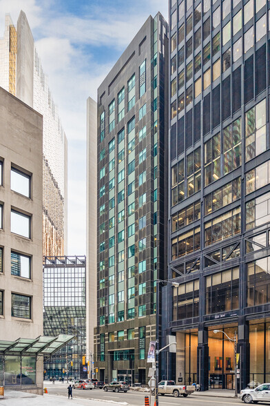 222 Bay St, Toronto, ON à louer - Photo de l’immeuble – Image 3 sur 5