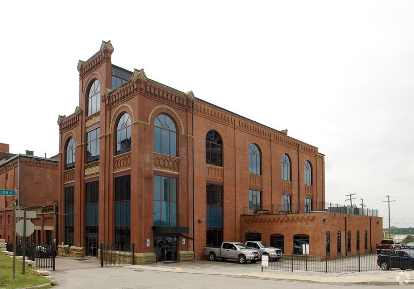 451-455 S Ludlow St, Columbus, OH à louer - Photo de l’immeuble – Image 2 sur 6