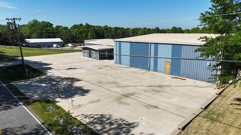 727 Bryant Rd, Spartanburg, SC à vendre - Photo de l’immeuble – Image 2 sur 4