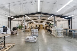 Plus de détails pour 1703 Laurel St, Tyndall, SD - Industriel/Logistique à vendre