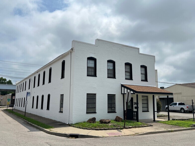 140 Iowa Ave, Belleville, IL à vendre - Photo de l’immeuble – Image 3 sur 4