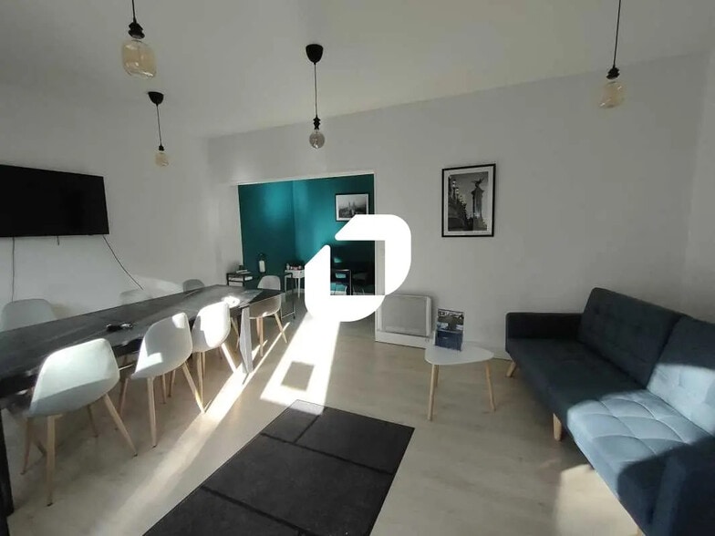 Bureau dans Le Chesnay-Rocquencourt à louer - Photo de l’immeuble – Image 3 sur 6