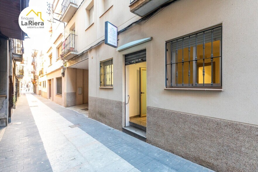 Immeuble residentiel dans Arenys de Mar, Barcelona à vendre - Photo de l’immeuble – Image 2 sur 2