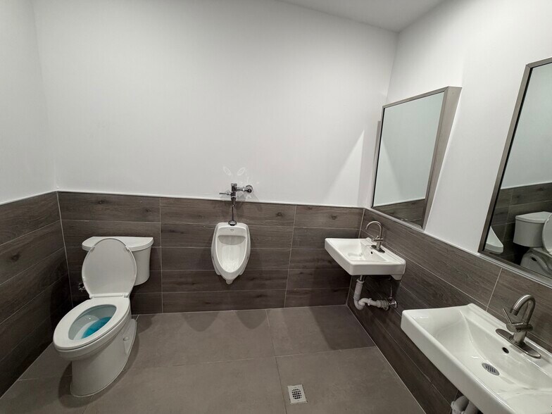 5170 N Federal Hwy, Fort Lauderdale, FL à louer - Photo intérieure – Image 3 sur 27