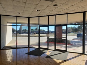 17222 Red Oak Dr, Houston, TX à vendre Photo intérieure– Image 1 sur 9