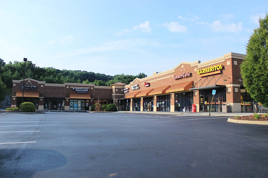 3135 Peoples St, Johnson City, TN à louer - Photo principale – Image 2 sur 2