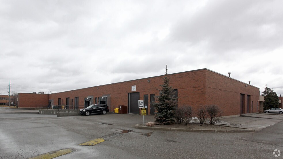 6200 Kestrel Rd, Mississauga, ON à louer - Photo de l’immeuble – Image 3 sur 5