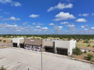 Plus de détails pour 90 Access dr, Cotulla, TX - Local commercial à louer