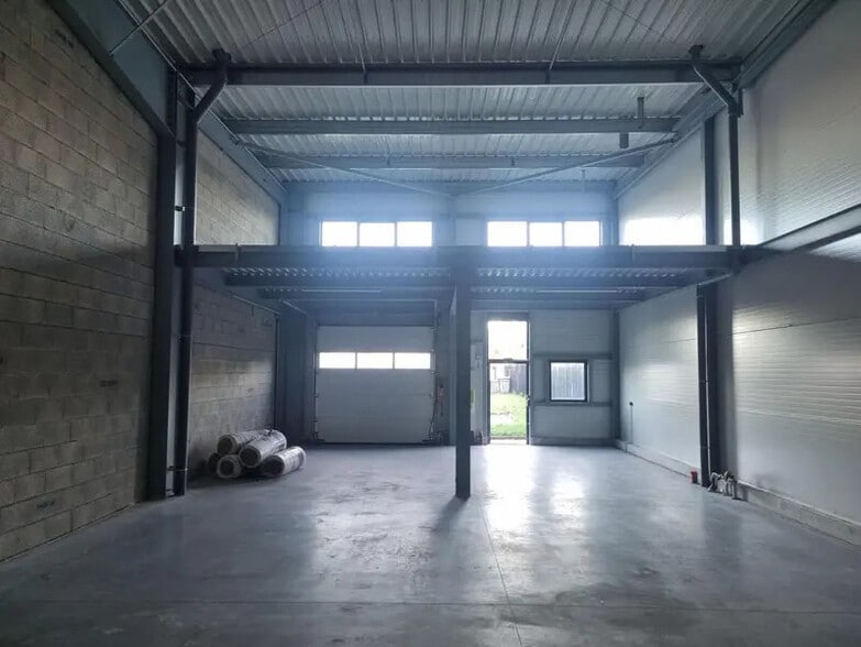 Industriel/Logistique dans La Chapelle-sur-Erdre à vendre - Photo de l’immeuble – Image 3 sur 4