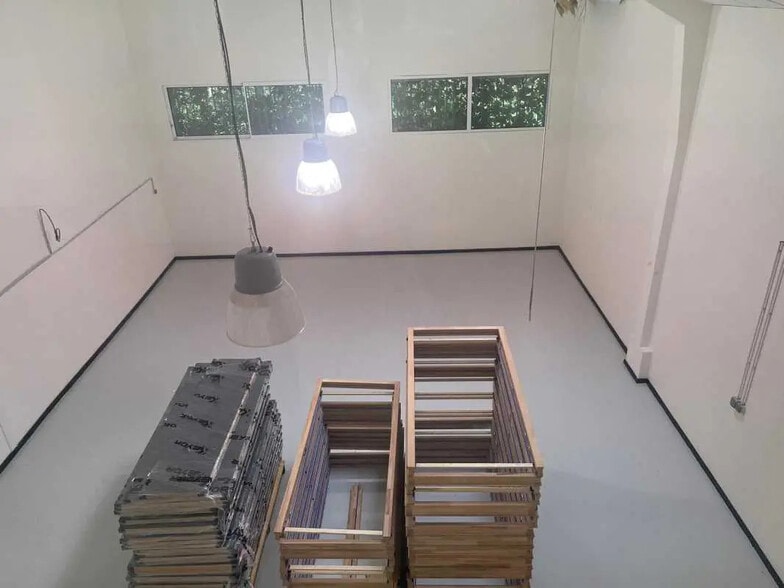 Bureau dans Floirac à louer - Photo de l’immeuble – Image 1 sur 7