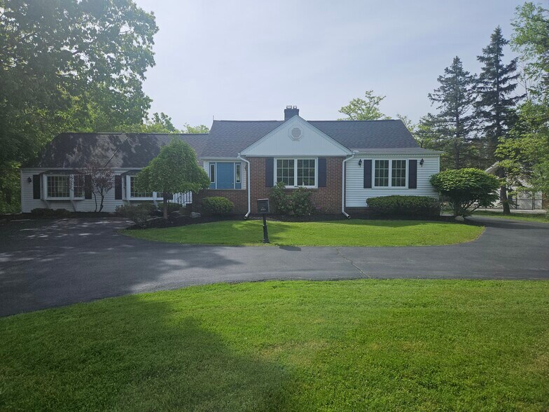 3115 Southwestern Blvd, Orchard Park, NY à vendre - Photo de l’immeuble – Image 2 sur 14