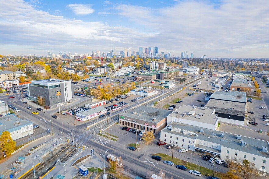 324-328 39 Av SE, Calgary, AB à louer - Aérien – Image 2 sur 2