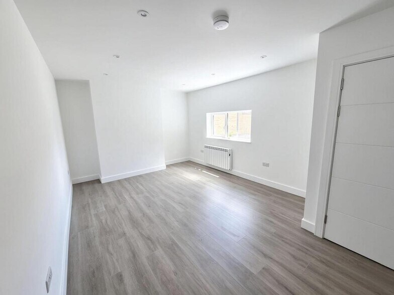 29-30 High St, Dudley à louer - Photo de l’immeuble – Image 3 sur 4