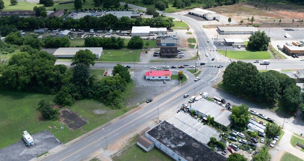 2600 N Jackson Hwy, Sheffield, AL à vendre - Photo de l’immeuble – Image 3 sur 5