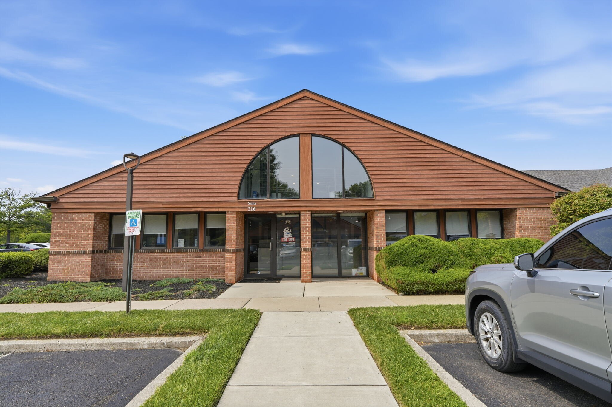402 Middletown Blvd, Langhorne, PA à vendre Photo de l’immeuble– Image 1 sur 29