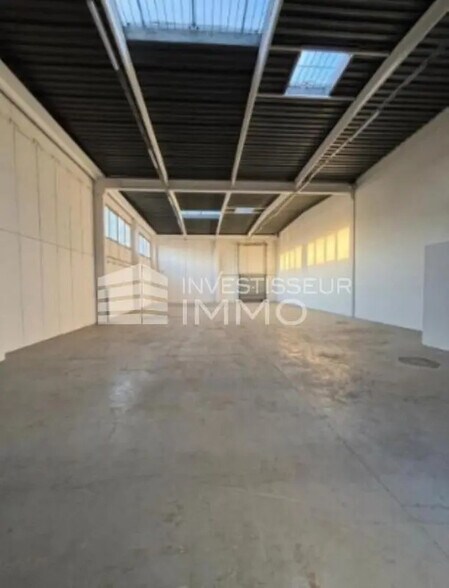 2 Rue Midi Pyrénées, Valenton à louer - Photo de l’immeuble – Image 2 sur 3
